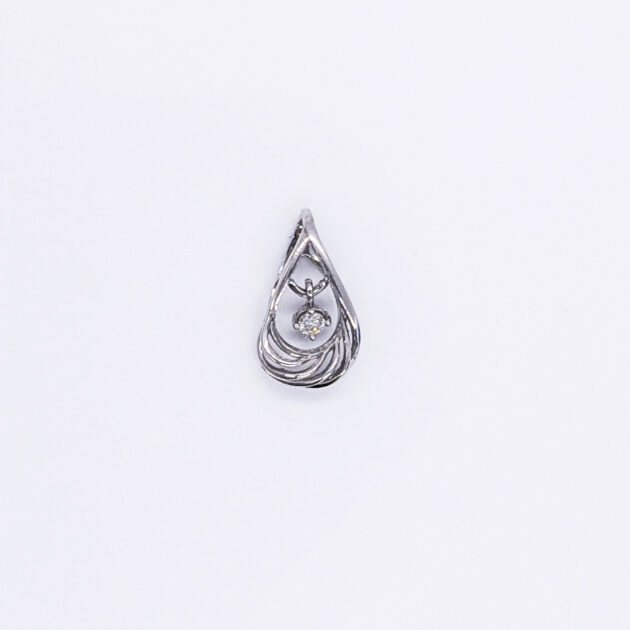 White gold pendant with dancing diamond