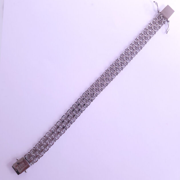 Lai hõbedane käevõru