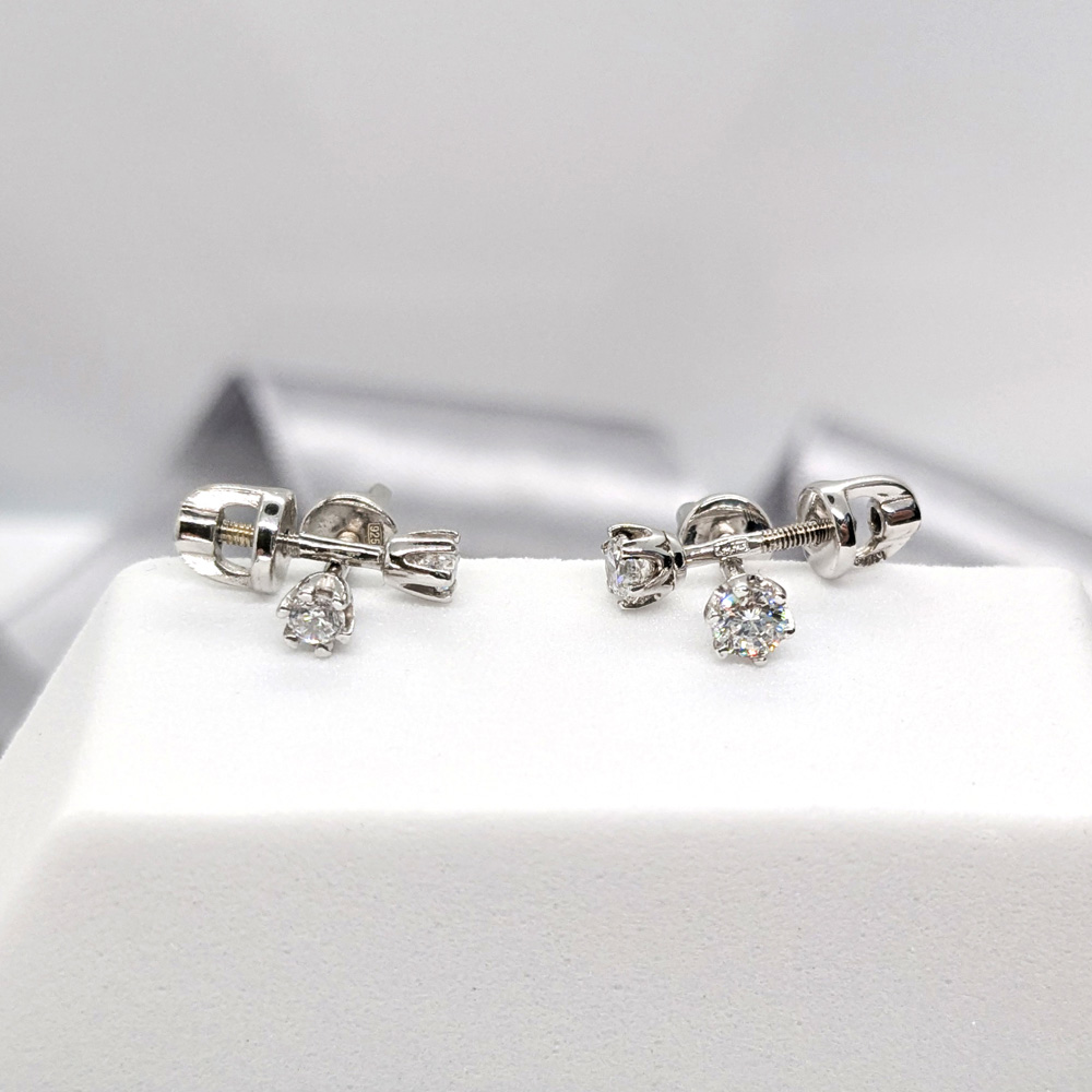 серебряные гвоздики-пусеты