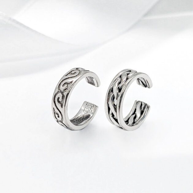 Stylish silver cuffs (2 pattern variants)
