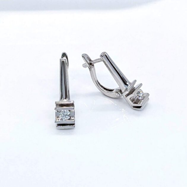 Golden earrings with diamonds "Deneb"
